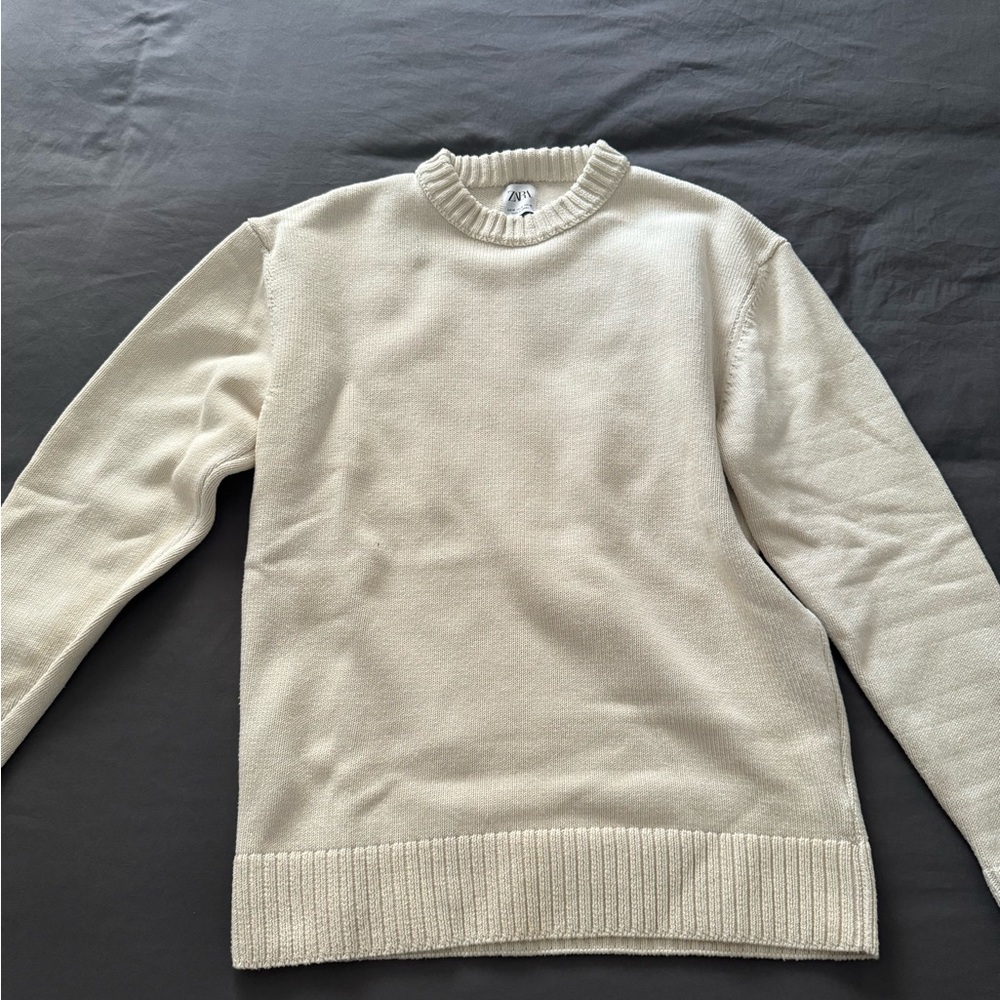 Zara sweater size M